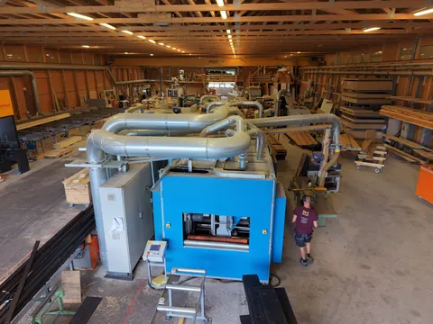 Photo : Atelier bois brûlé — Saint-Maurice