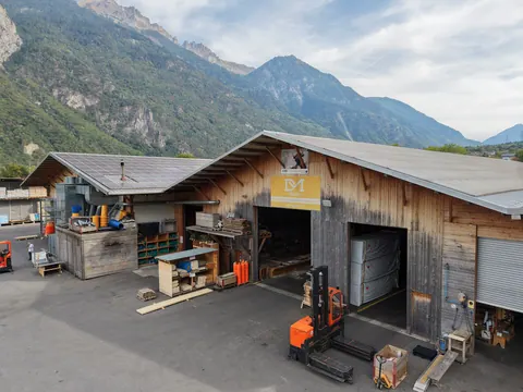 Photo : Atelier bois brûlé — Saint-Maurice